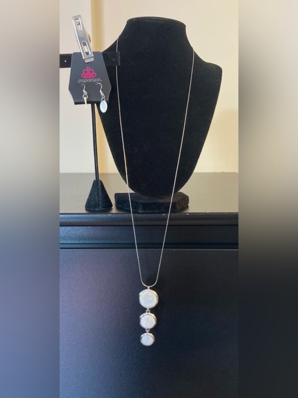 paparazzi Silver and White Double Circle Pendant Necklace